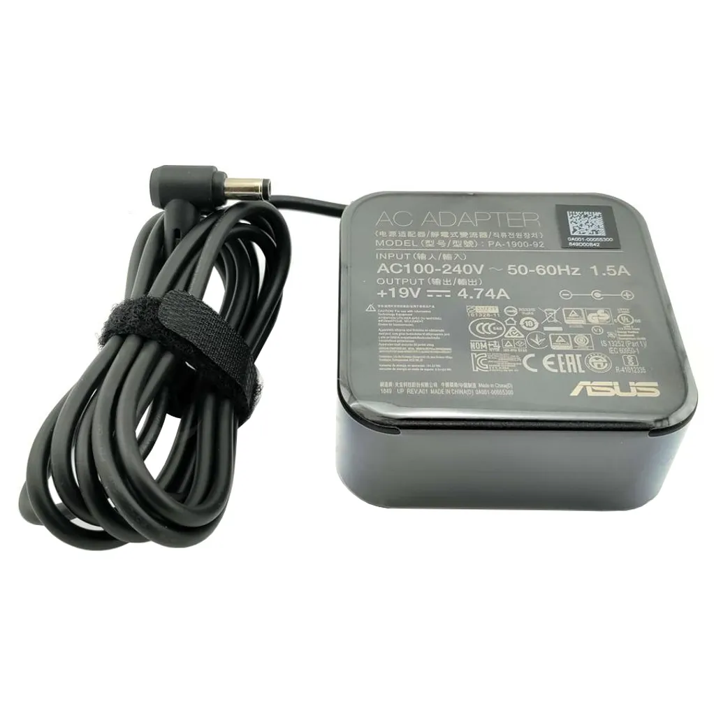 Asus strømadapter 90W 19V 5,5 mm 3-pinners v:9566369 Asus strømadapter 90W 19V 5,5 mm 3-pinners v:9566369
